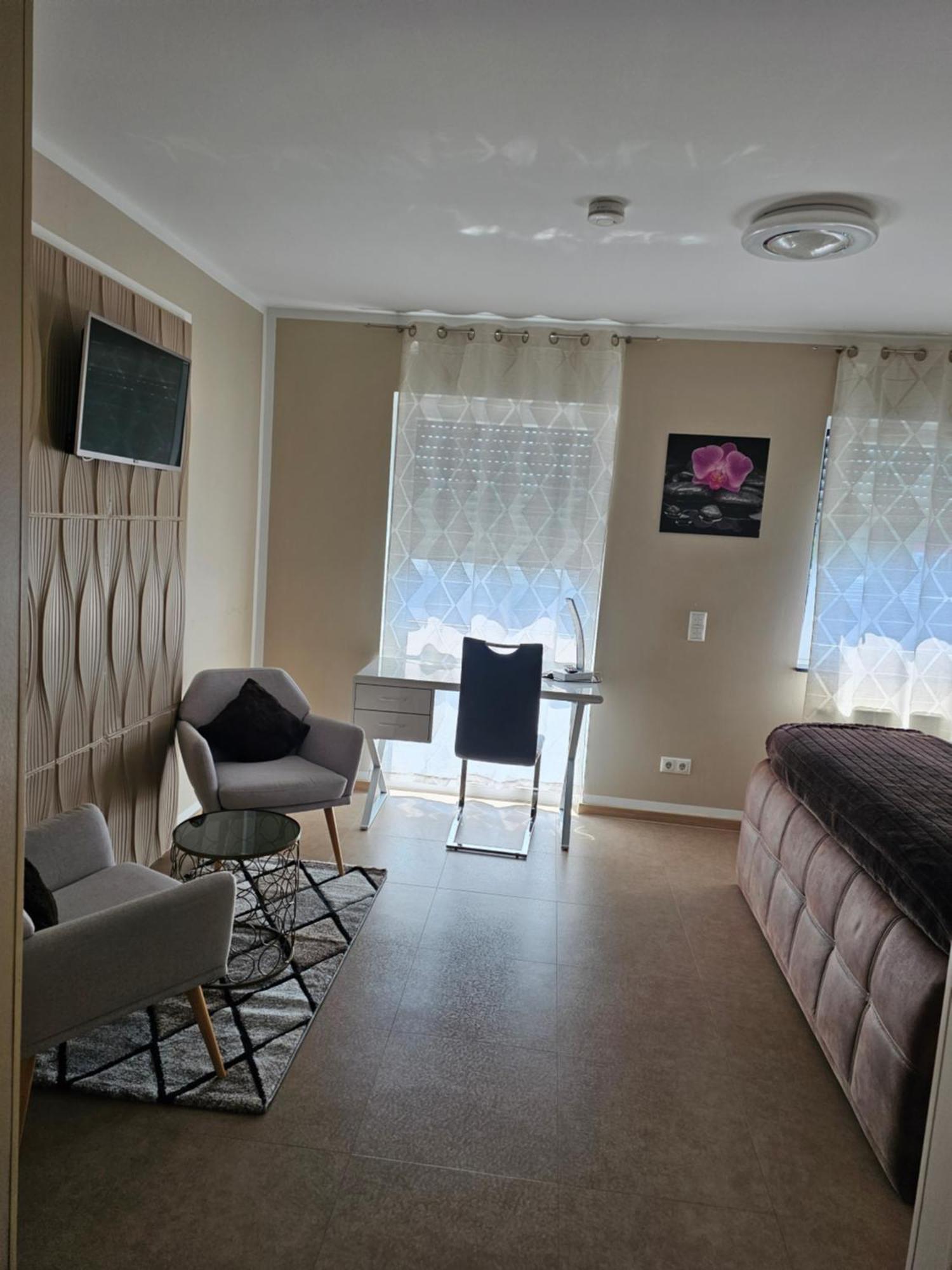 Aparthotel Magnolia オーバーウルゼル エクステリア 写真