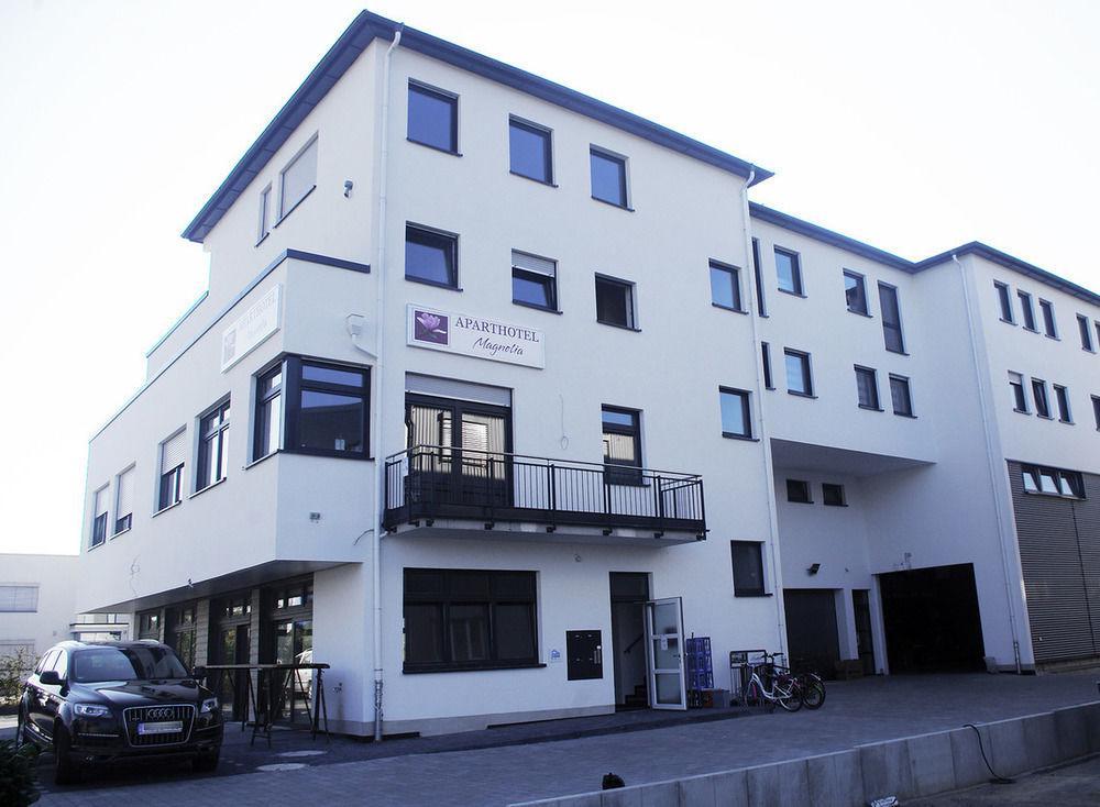 Aparthotel Magnolia オーバーウルゼル エクステリア 写真