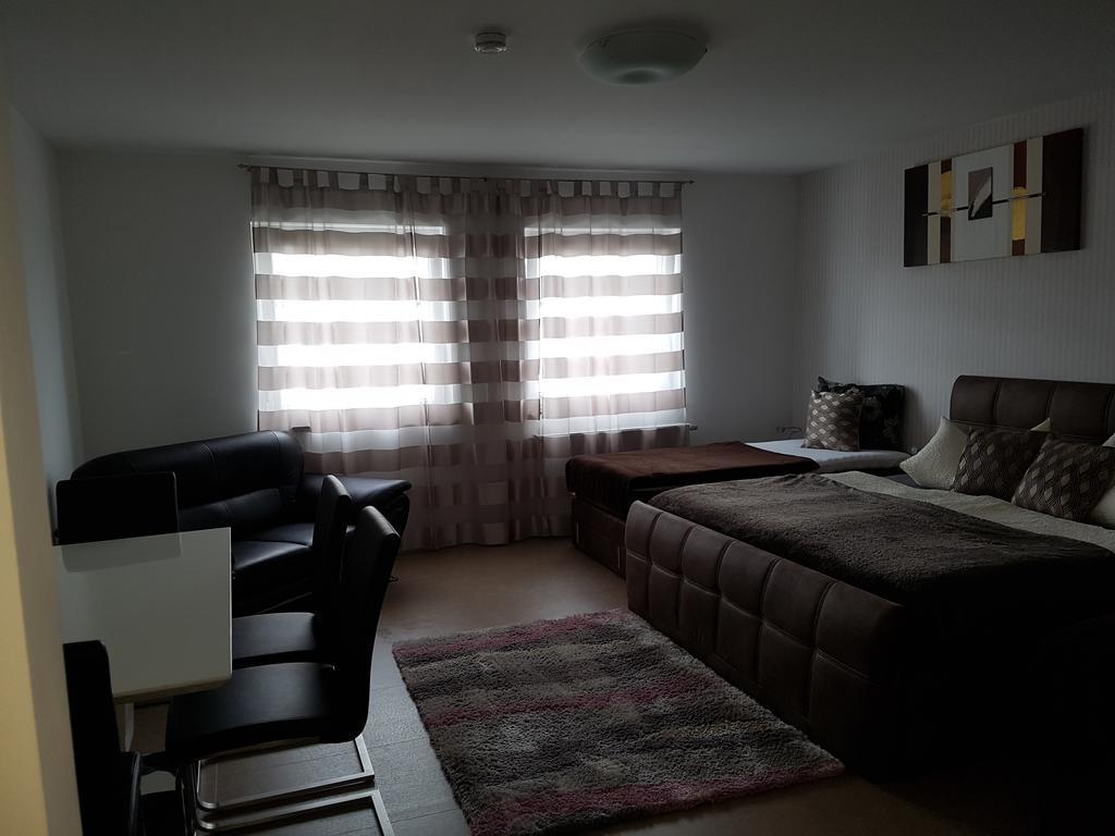 Aparthotel Magnolia オーバーウルゼル エクステリア 写真